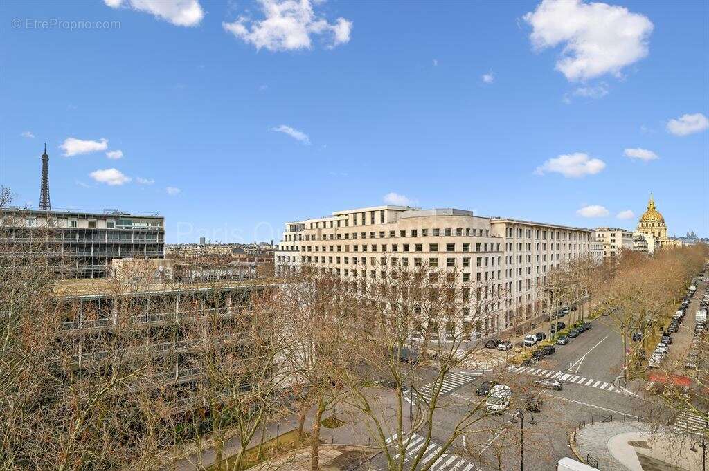 Appartement à PARIS-7E