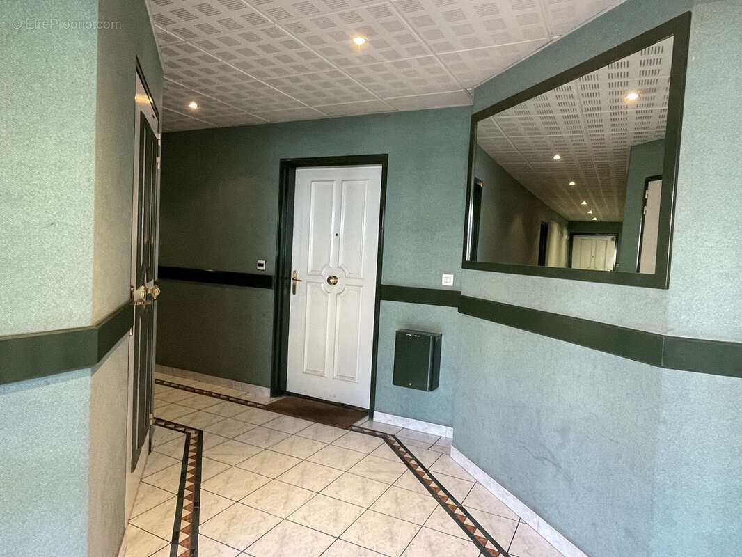 Appartement à CRAPONNE