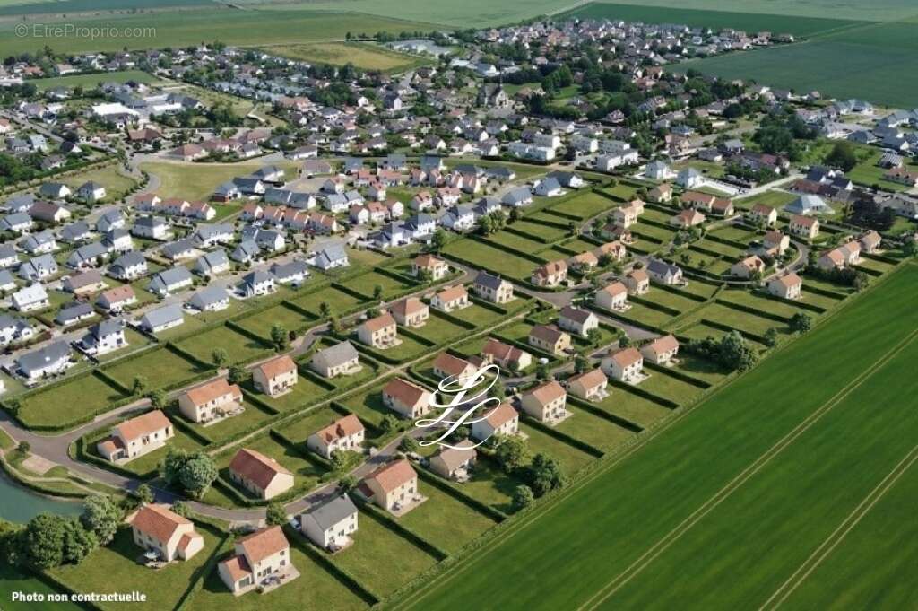 Terrain à GUICHAINVILLE