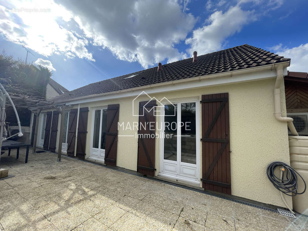 Maison à ESBLY