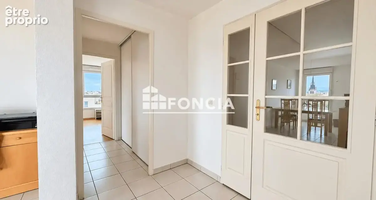 À vendre – appartement t4 de 87,17 m² avec double garage et cave – villefranche-sur-saône - photo 8