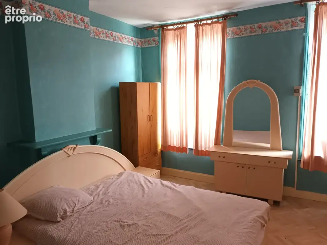 Local commercial - photo 15