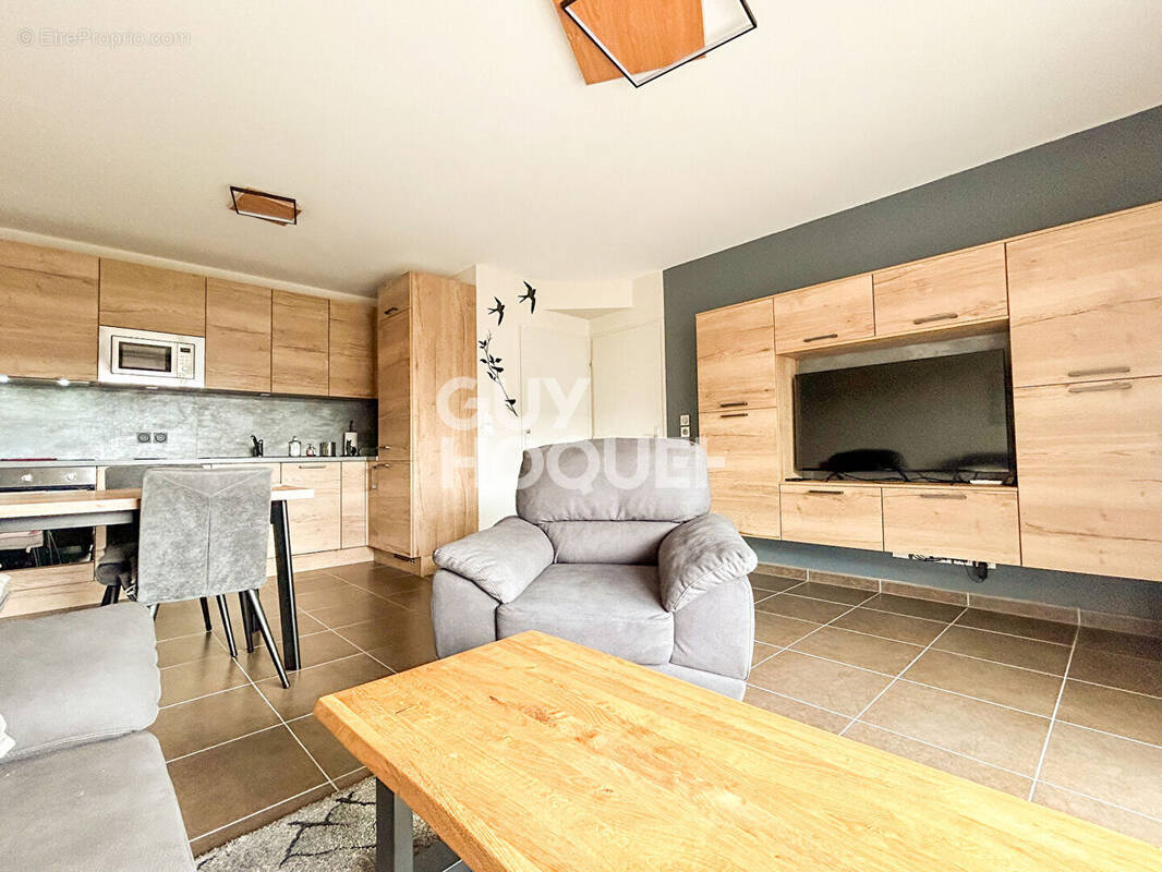 Appartement à LAGNES