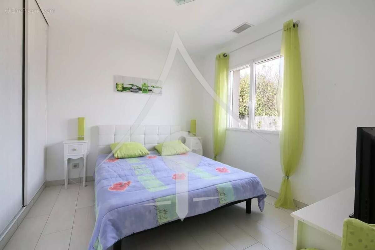 Maison à LAVERNOSE-LACASSE