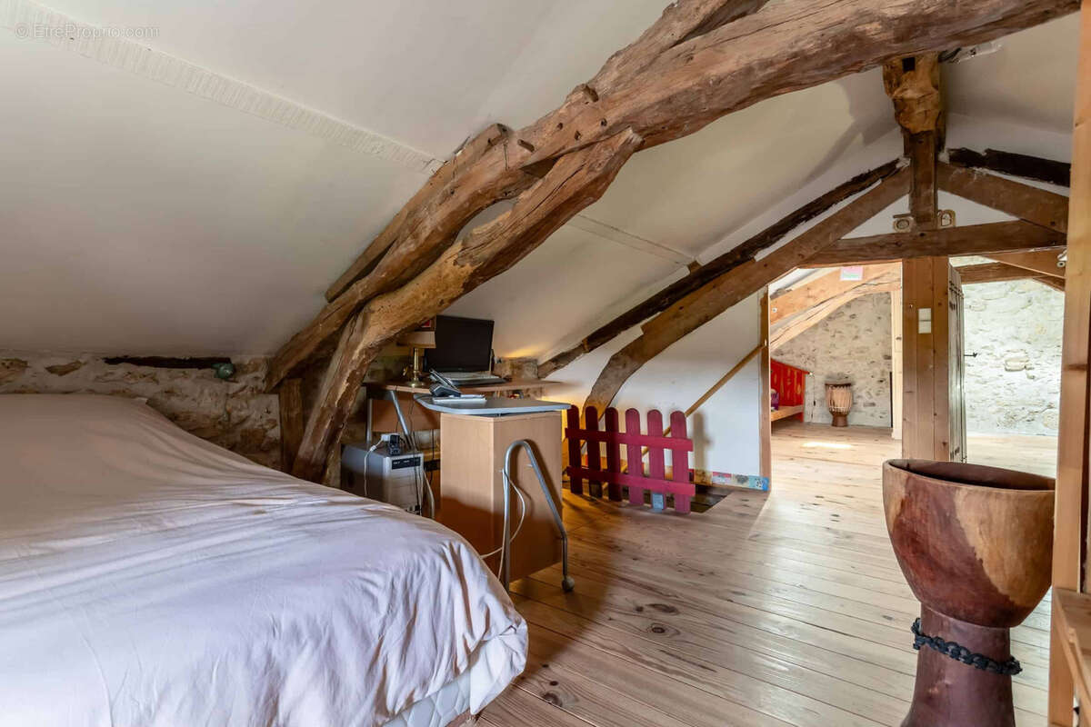 Country property - photo 18