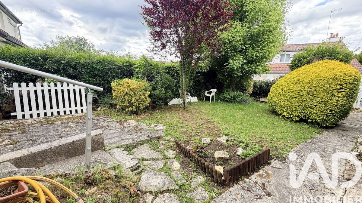 Photo 3 - Maison à VAUX-LE-PENIL