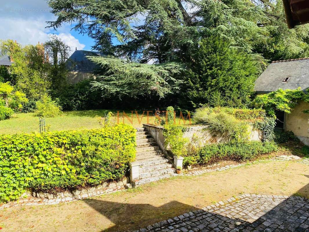 Maison à COUR-CHEVERNY