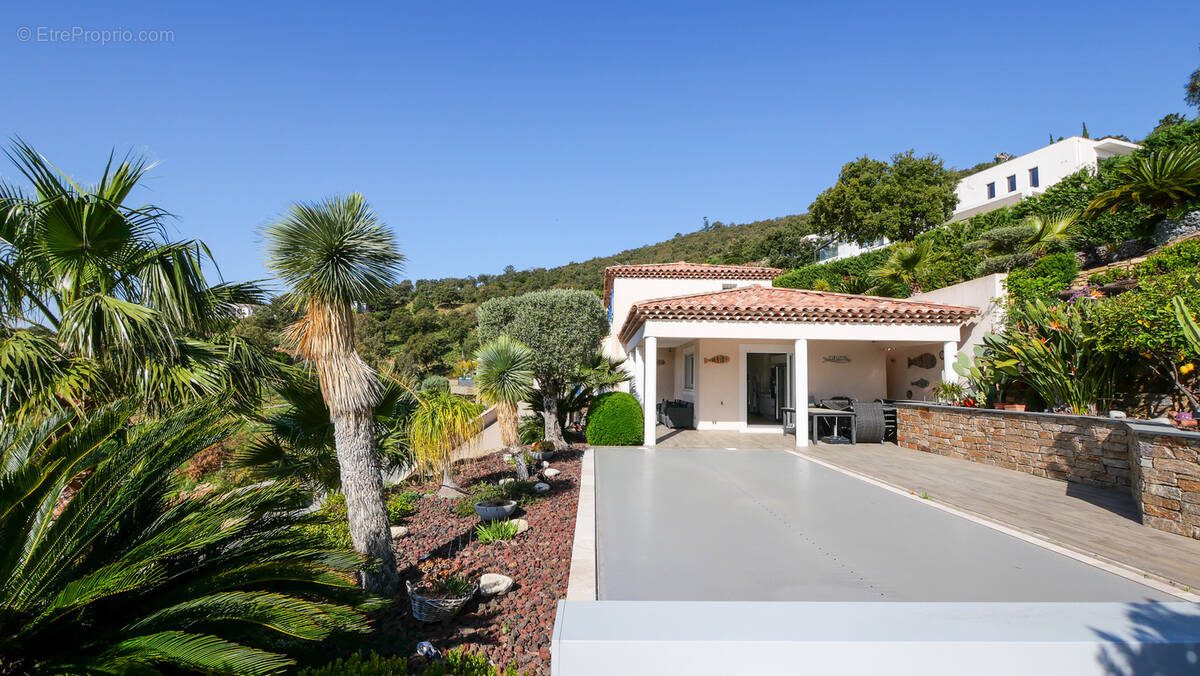 Maison à LA LONDE-LES-MAURES