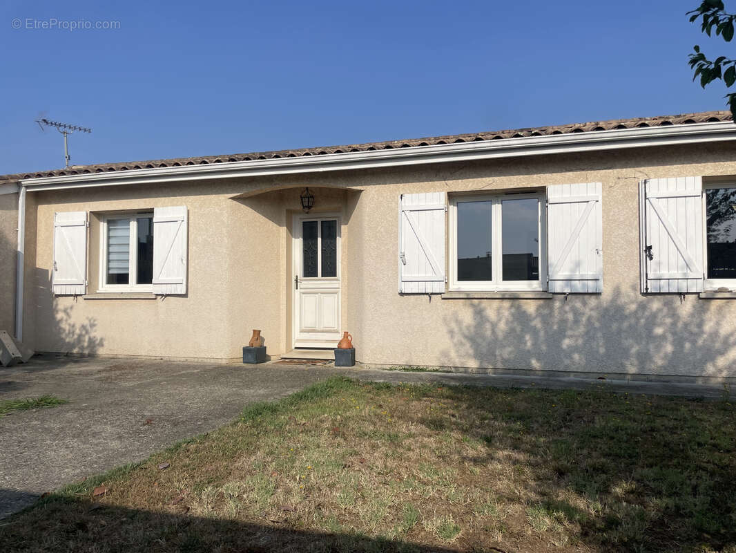 Maison de plain-pied de type 5 de 115 M2 avec piscine sur 697 M2 - photo 24