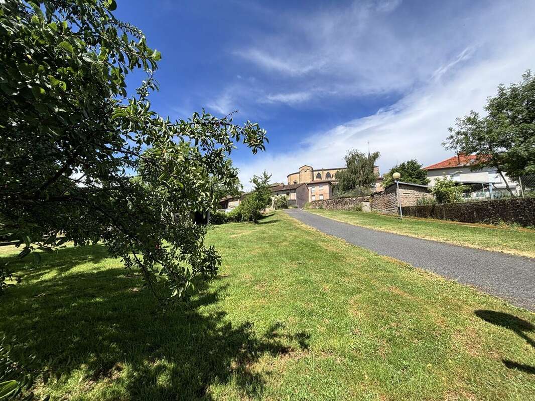 Appartement 500 m² à Saint-Igny-De-Vers  - photo 5
