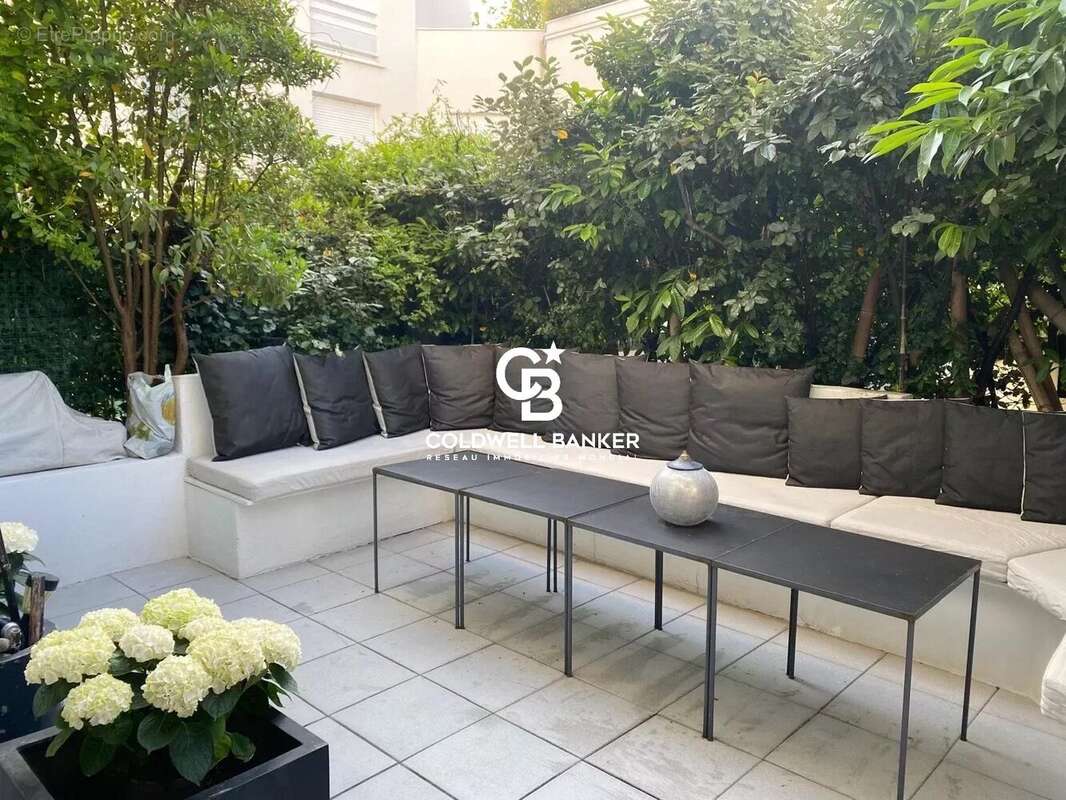 Appartement à SURESNES