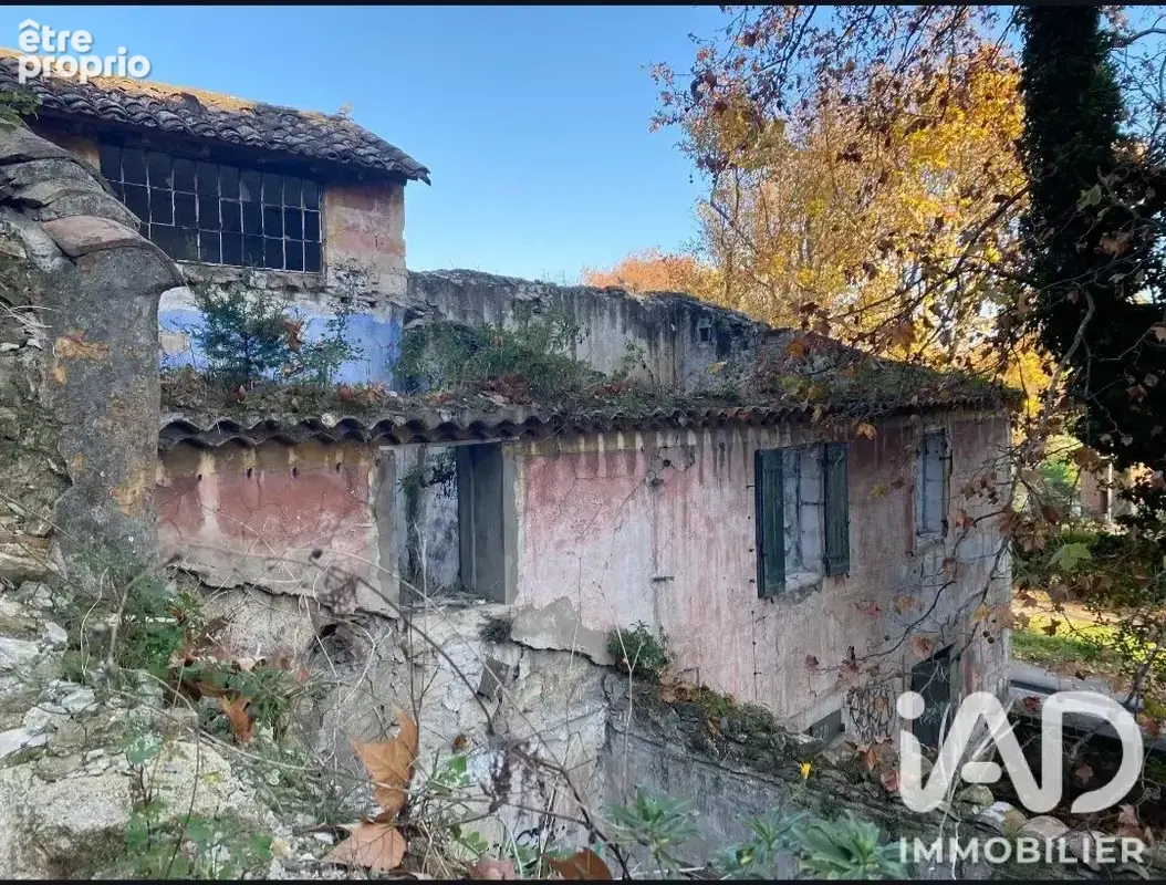 Photo 1 - Appartement à VILLENEUVE-LES-AVIGNON