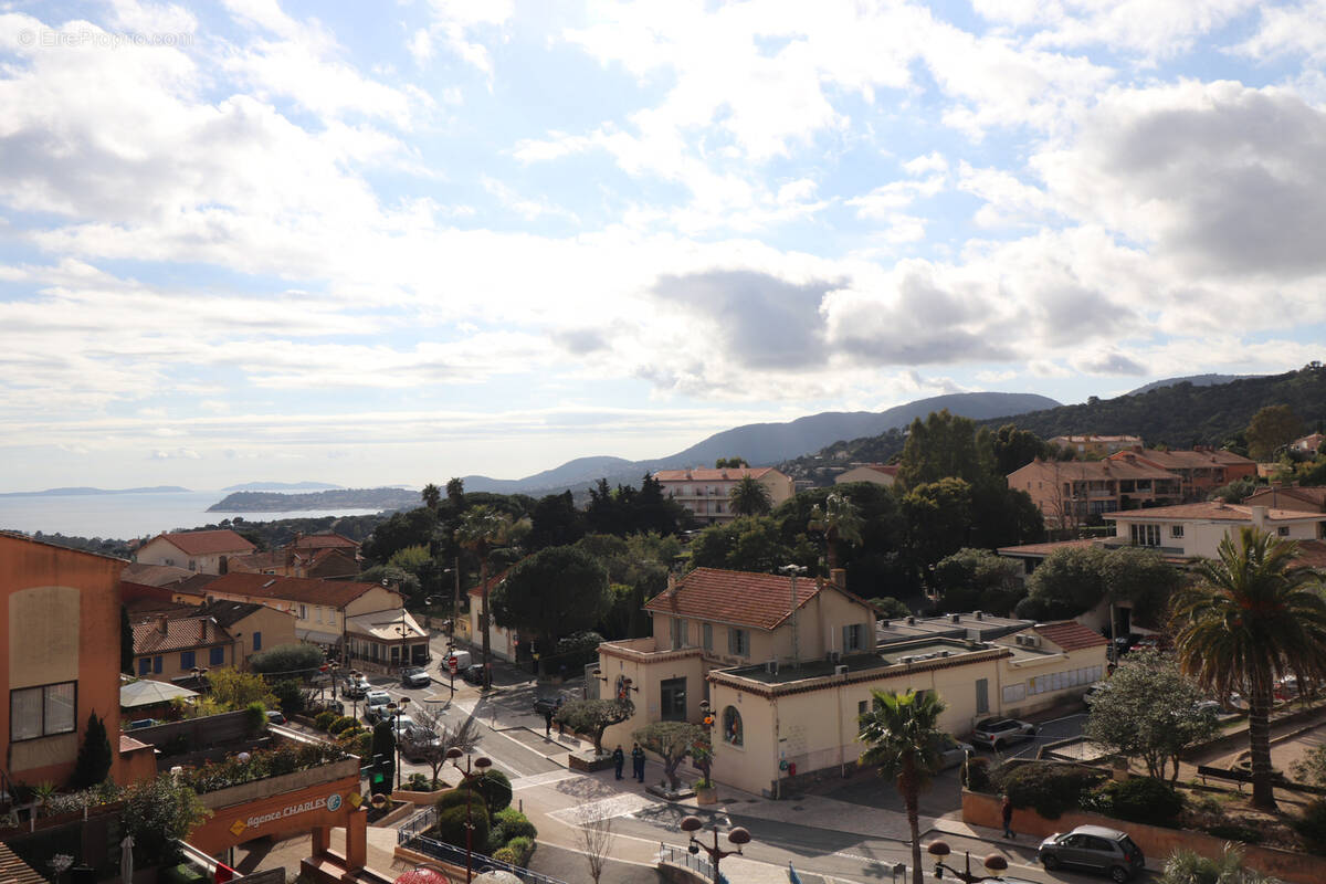 Appartement à LA CROIX-VALMER