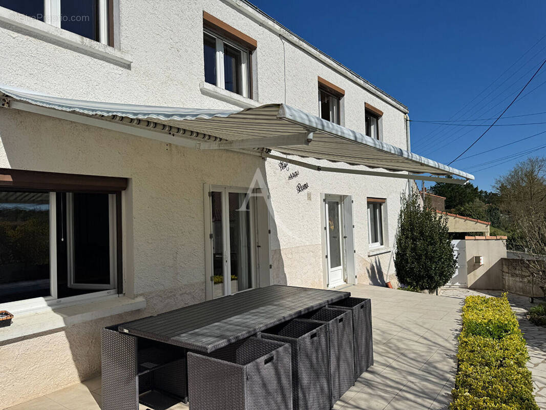 Maison à MOUZEUIL-SAINT-MARTIN