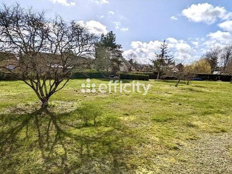 Terrain à MAZIERES-DE-TOURAINE