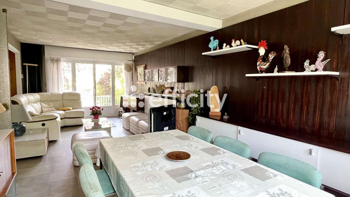 Maison à LOUVECIENNES