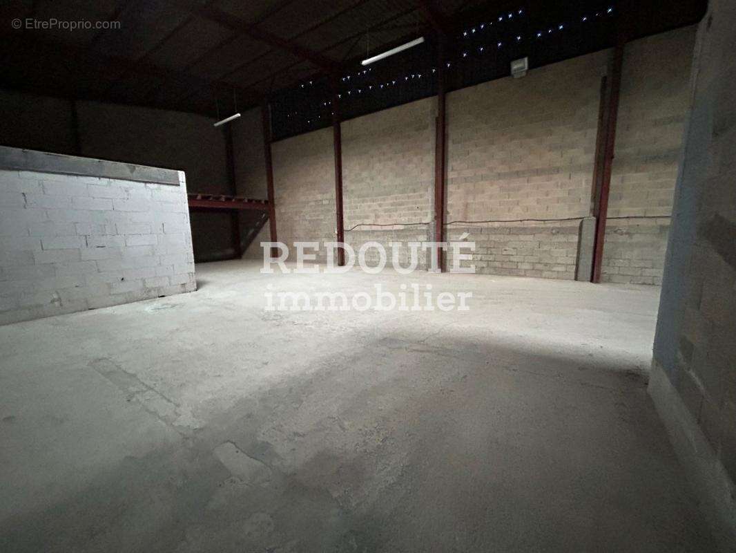 Commerce à TINQUEUX