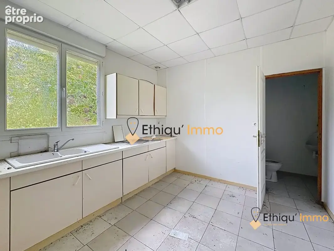 Commerce 776 m² à Onjon  - photo 8
