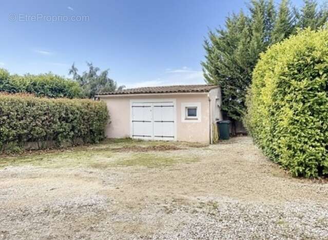 Maison à VINON-SUR-VERDON