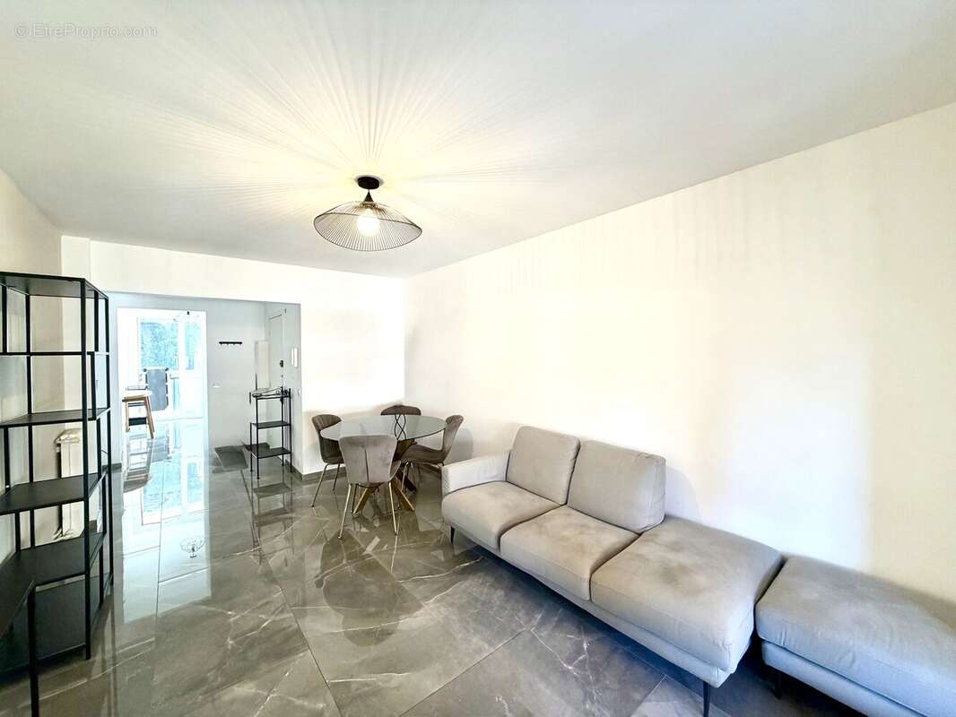 Appartement à MENTON