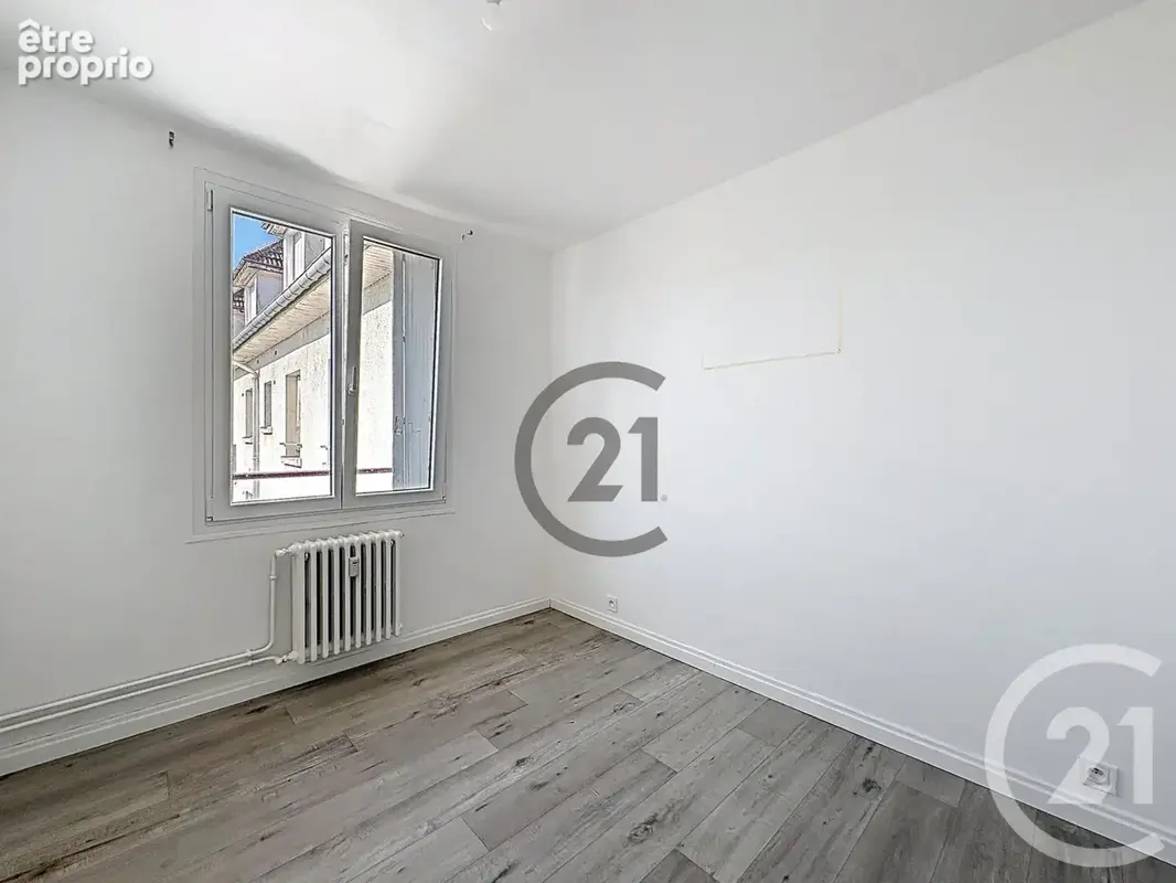 Appartement 57 m² à Troyes  - photo 2