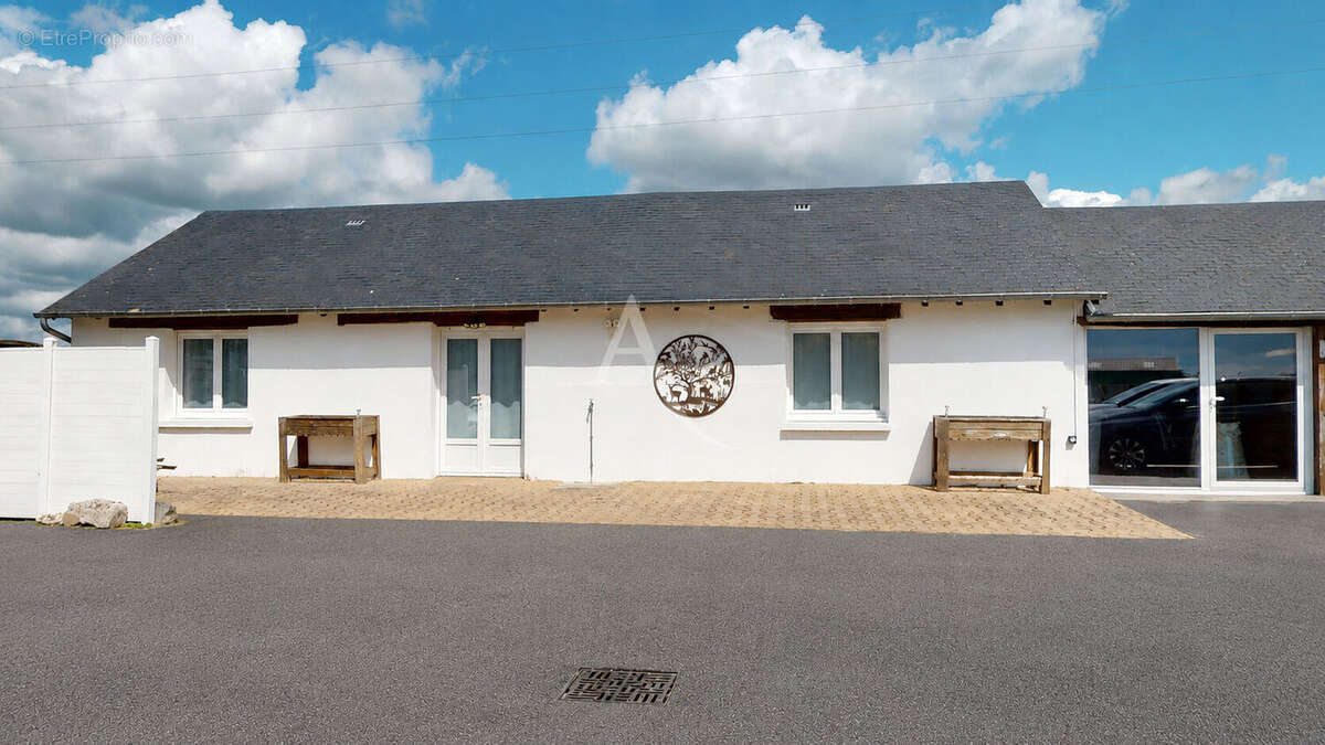 Maison à CLAVILLE