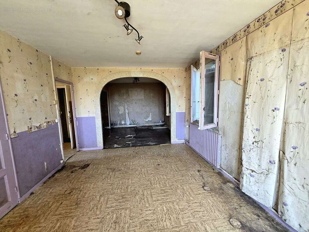 Maison familiale à rénover - Dole Sud - photo 4