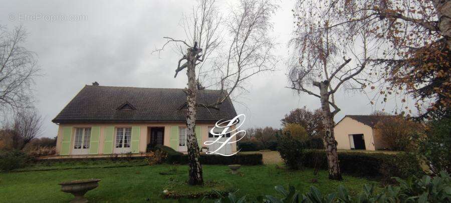 Maison à LA SUZE-SUR-SARTHE