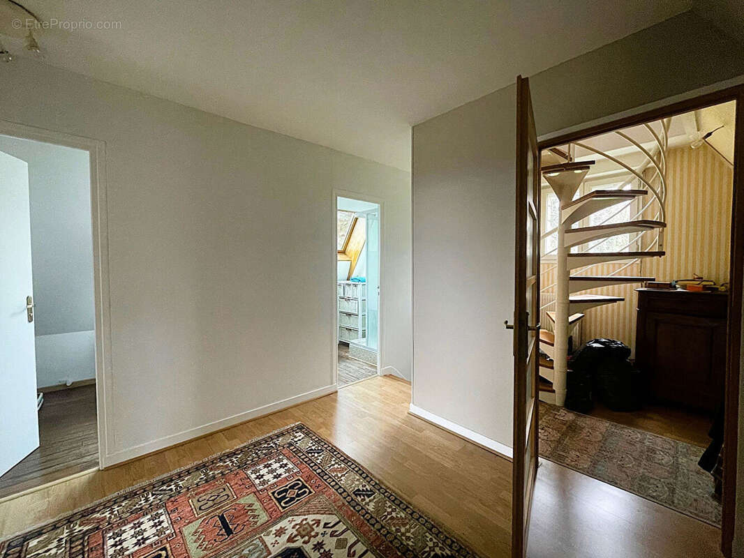 Maison à SAINT-LEU-LA-FORET