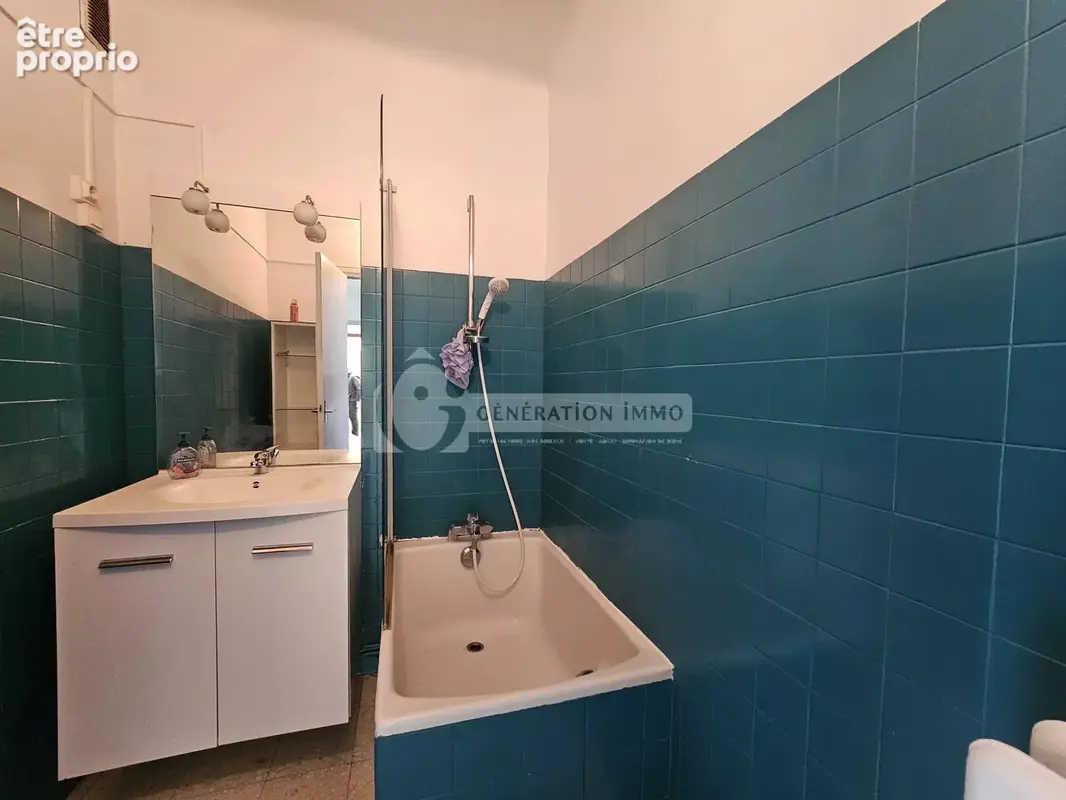 Appartement 61 m2 Résidence  "LE PROVENCE"  ARLES - photo 10