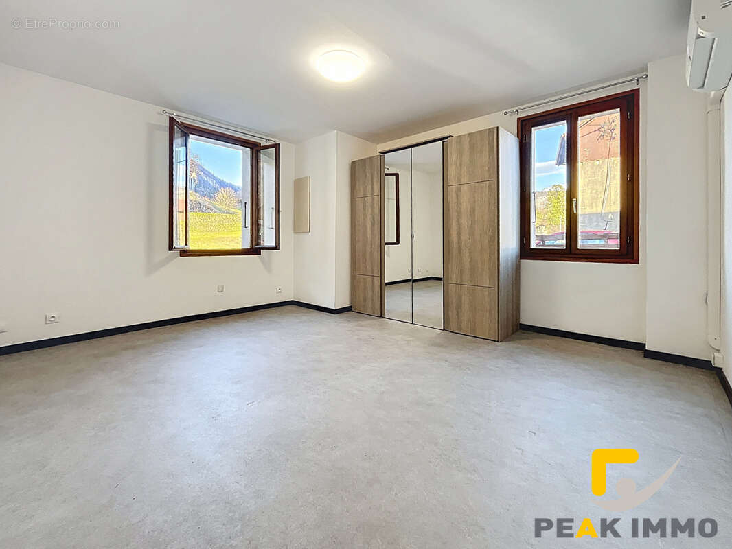 Appartement à SAINT-JEOIRE