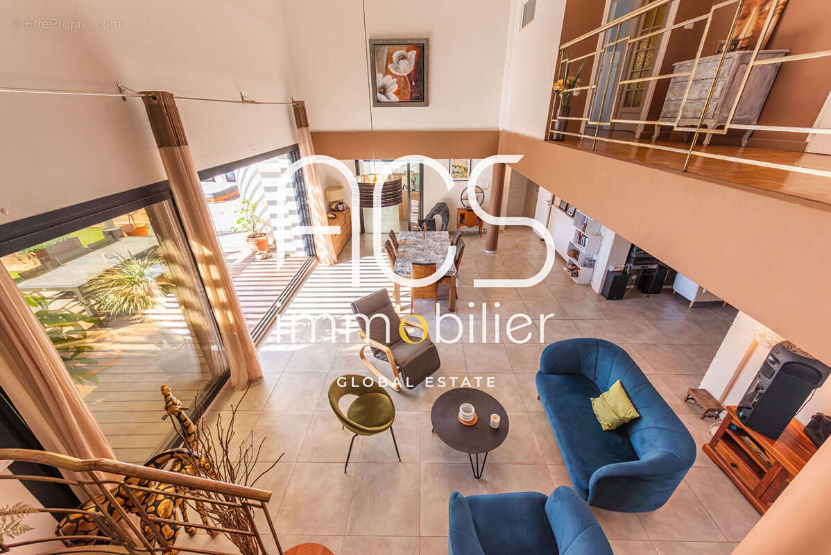 Maison à CARRY-LE-ROUET