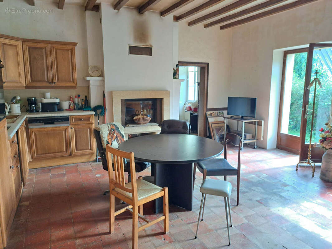 Maison à BESSE-SUR-BRAYE