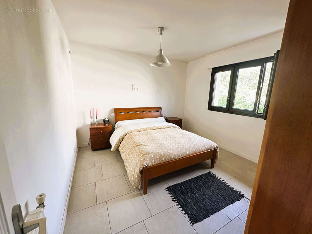 Maison à COUBRON