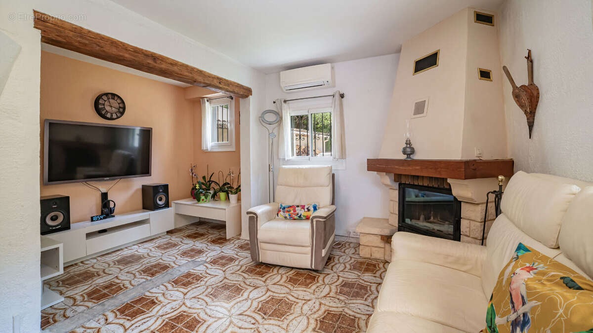 Maison à LA GAUDE