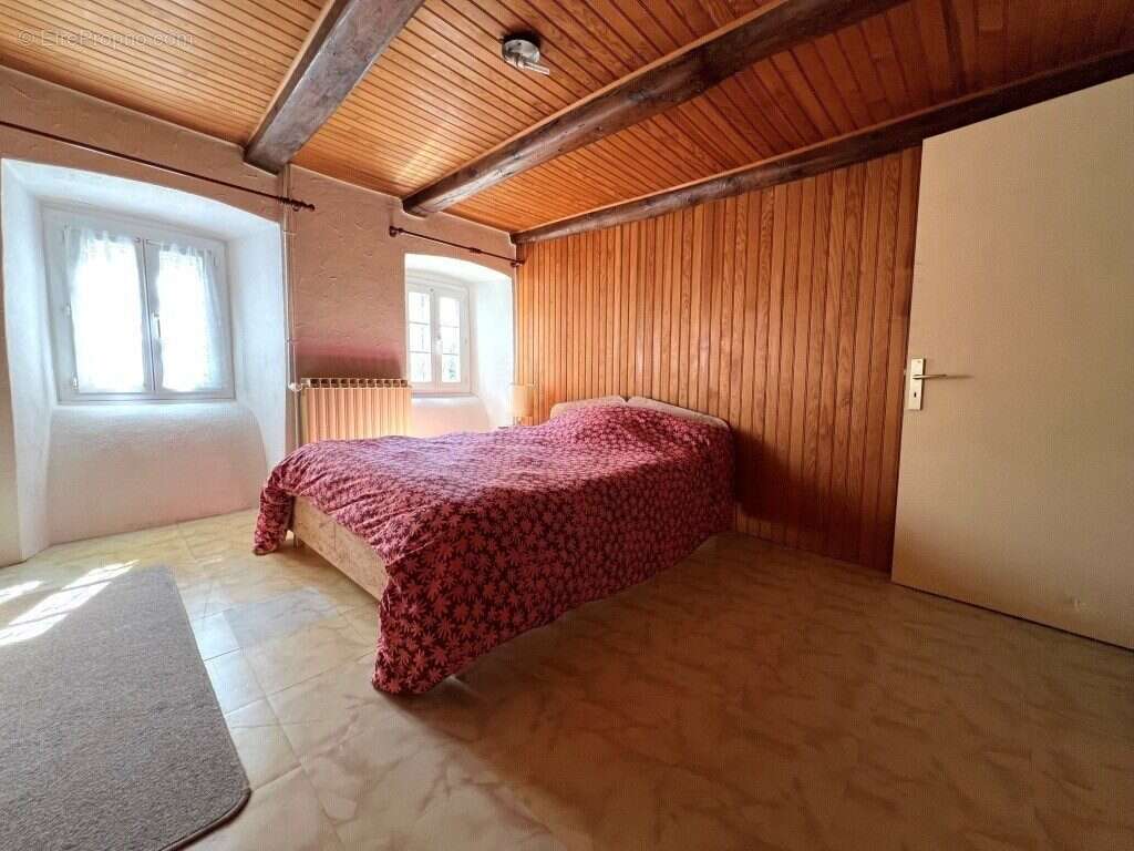 Maison 137 m² à Chateauneuf-De-Randon  - photo 6