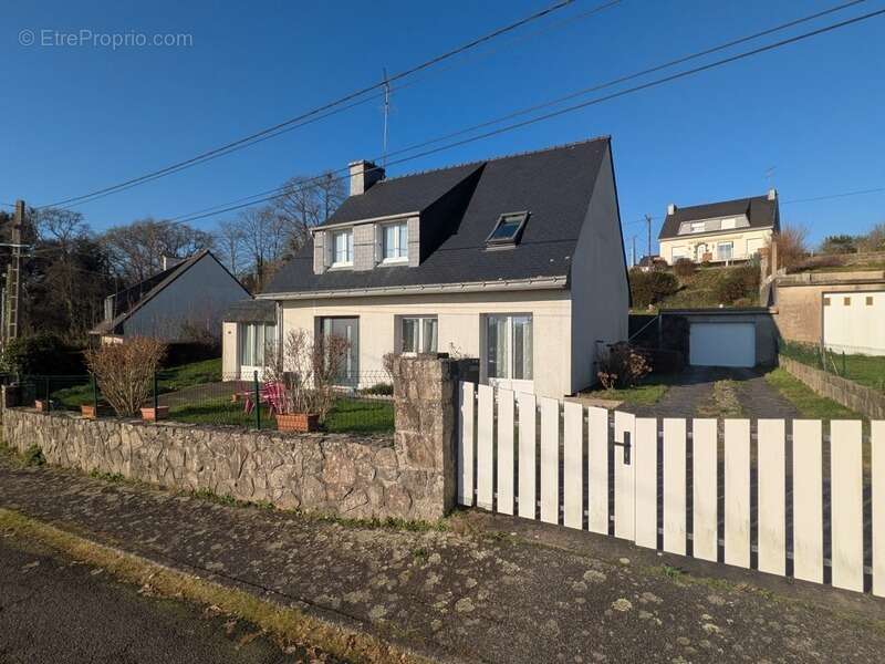 Maison à GUEMENE-SUR-SCORFF