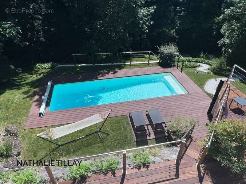 Maison à LA CHAPELLE-SAINT-MESMIN