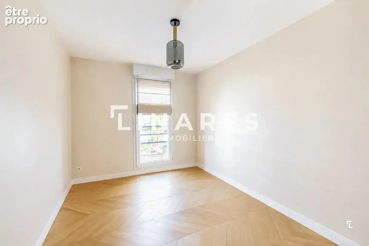 L'ELEGANCE PERIER - Appartement T4 de 118m2 - Terrasse - Garage double (sus) - 13008 - photo 13