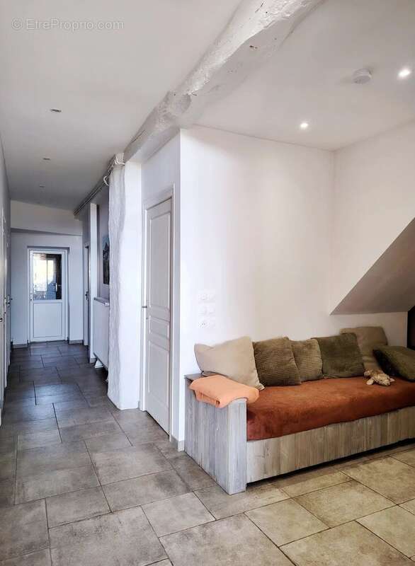 Maison à LA BASSE-VAIVRE