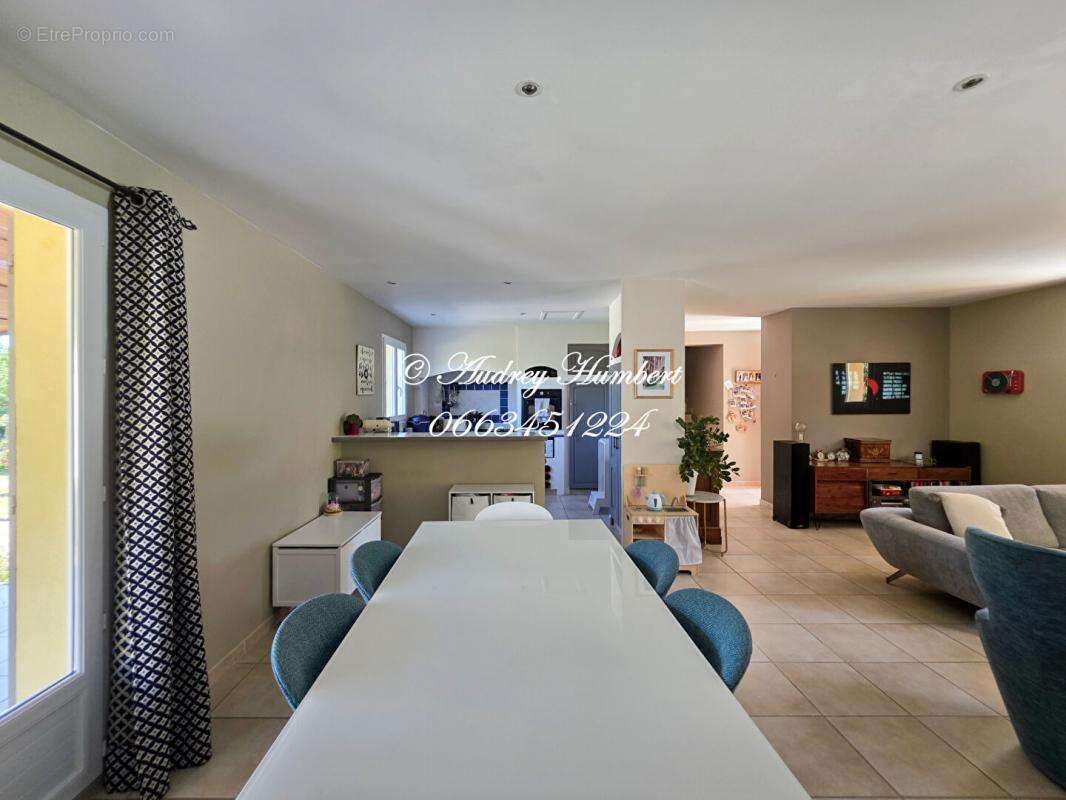 Maison à PIERREVERT