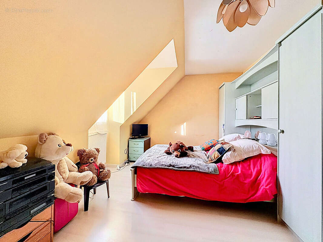 Maison à VER-LES-CHARTRES