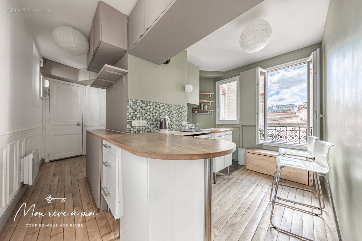 Appartement à PARIS-15E
