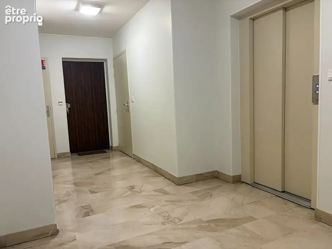 Appartement T5 de 110 m² avec balcons et garages dans une résidence de standing - photo 9
