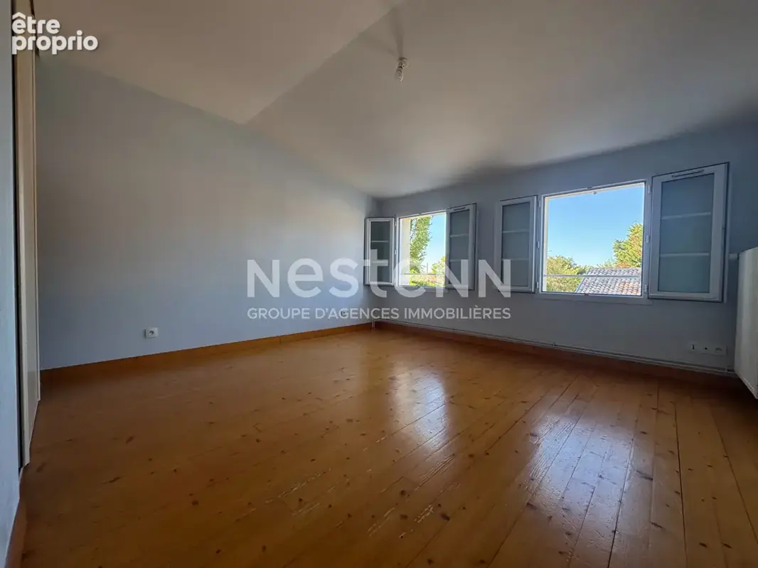 Rochefort : Quartier Anatole France Maison de 108m² 4 chambres garage et jardin - photo 6