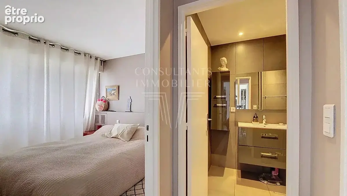 Paris xv. appartement de deux pièces en excellent état. - photo 7