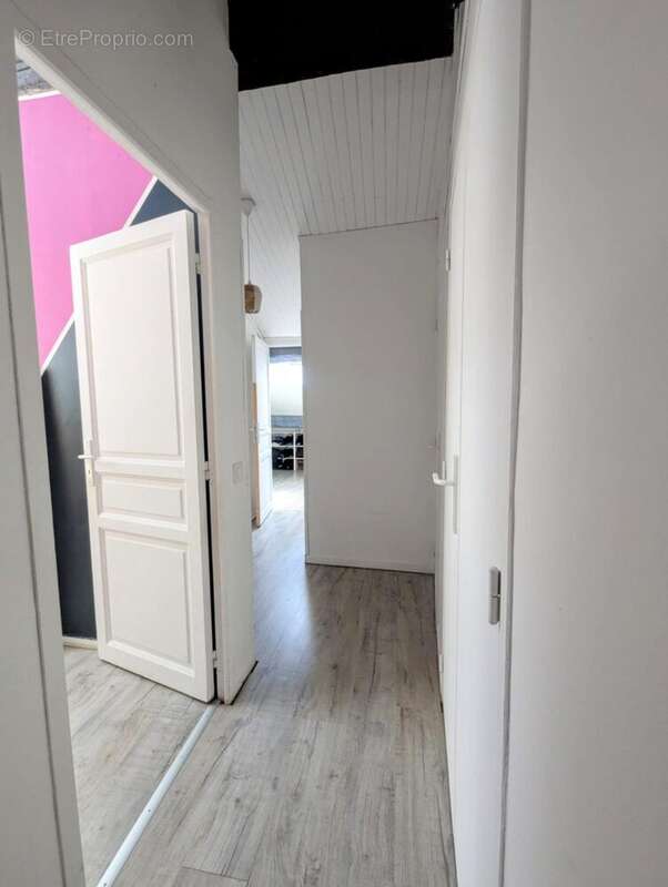 Couloir R+2 - Appartement à LANGON