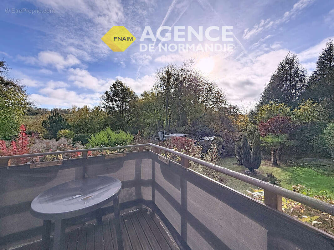 Maison à MONTREUIL-L&#039;ARGILLE