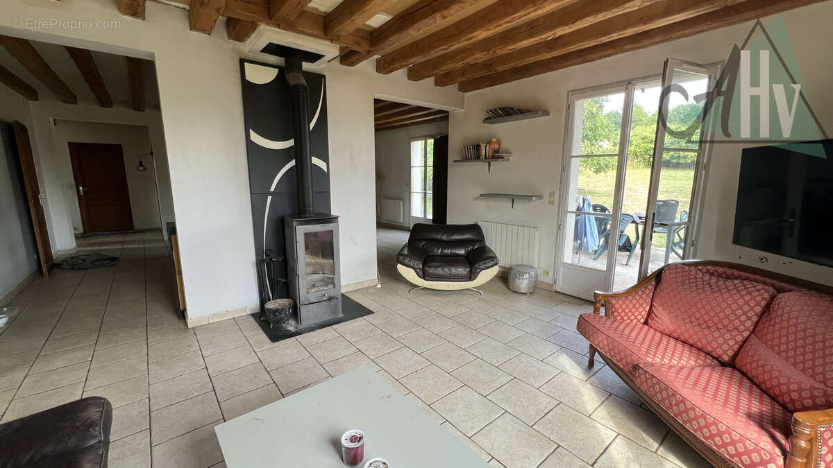 77 - Voulx, maison 7 pièces, 177 m2 environ, jardin 1 916 m2 - photo 4