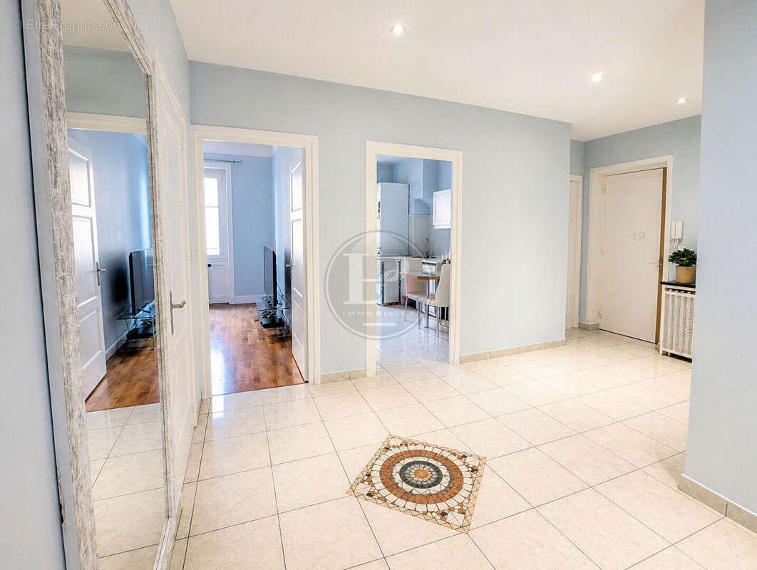 Appartement 84 m² - Immeuble Art déco à 150 m du Parc de la Tête d'Or - photo 7